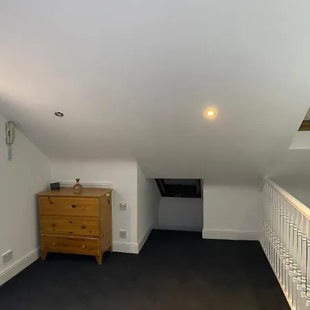 Studio Flat Hatch End Exterior photo