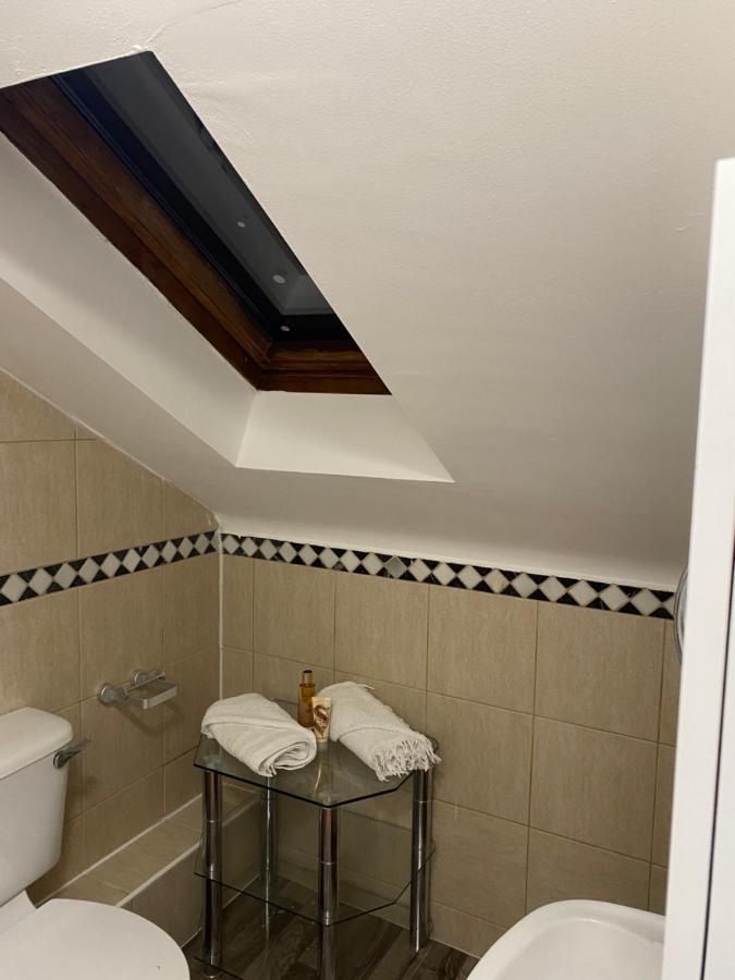 Apartment Flat Hatch End